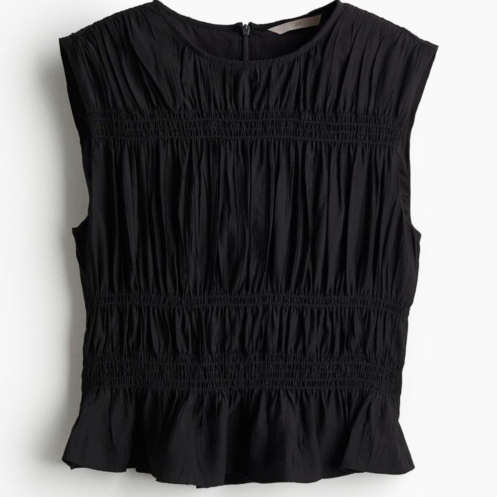 Black Sleeveless Top
